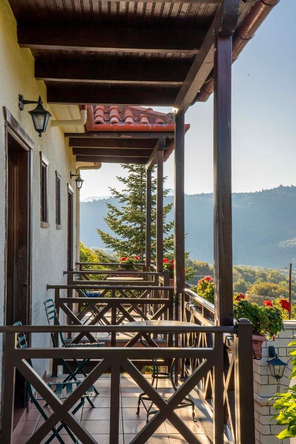 Hotel Makkas Krentis Bagian luar foto